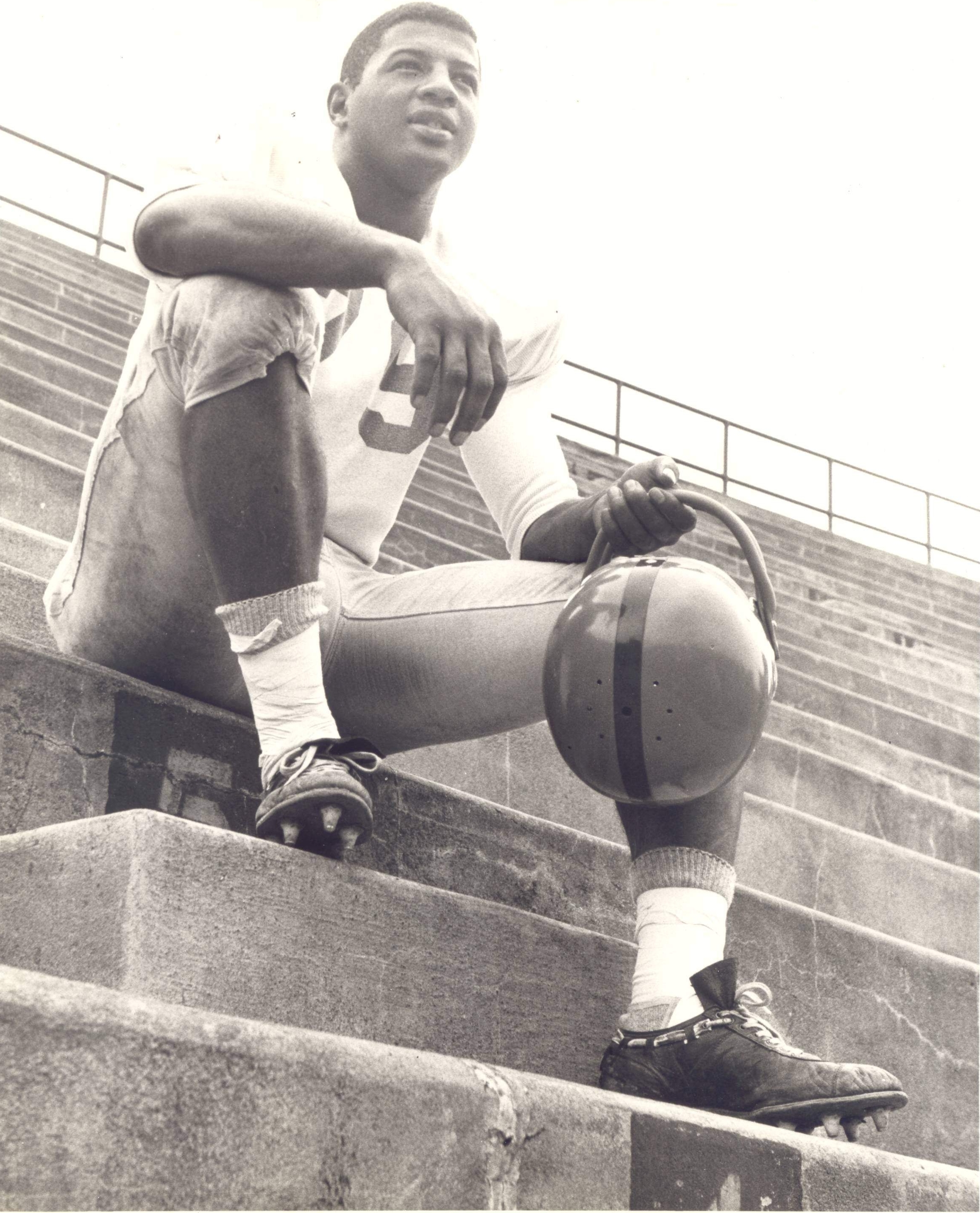 The Unforgettable Ernie Davis – Ernie Davis History2312 x 2861